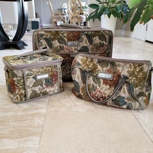 VINTAGE  Diane Von Furstenberg luggage set